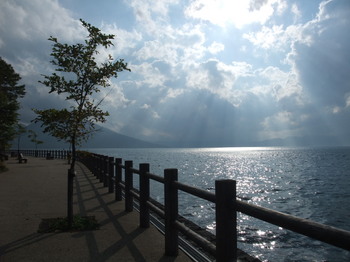 支笏湖3.jpg